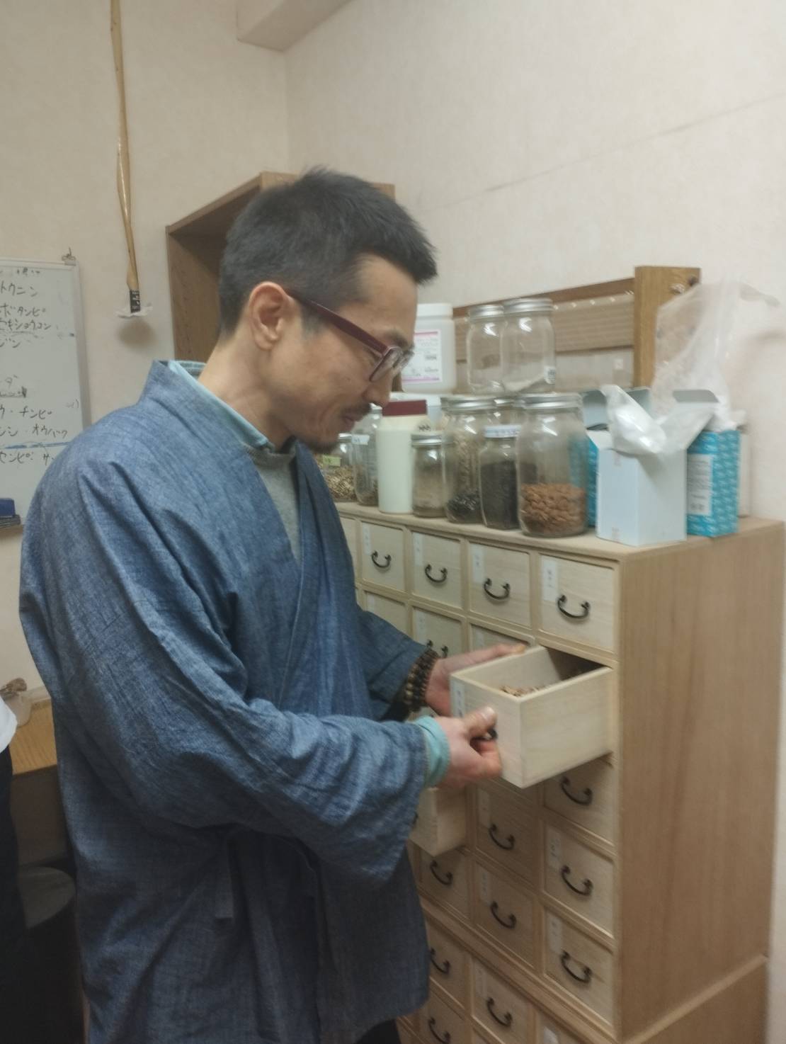 漢方医について – 泰山堂 岡崎医院
